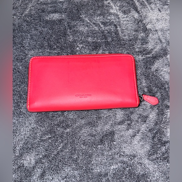 NWOT Coach Novelty x Disney Red Crossbody and Wallet Set in RED (2 ITEMS!) - Picture 14 of 15
